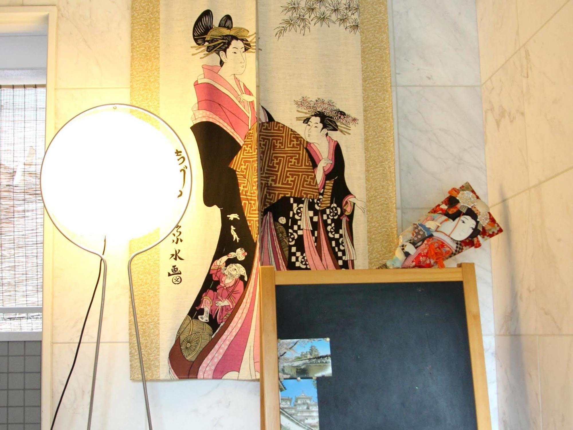 Ryokan Sinsekai - Tourpalace Осака Екстериор снимка